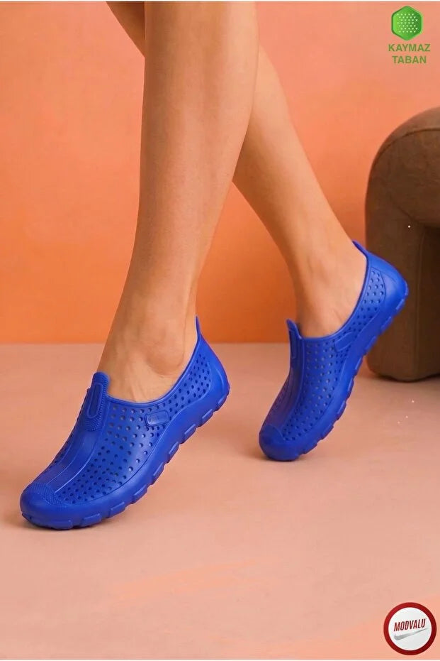 KOSSH Unisex Şeffaf Deniz Ayakkabısı - Kaymaz Taban Plaj ve Havuz Sandaleti